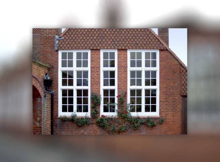 Moss Lane School