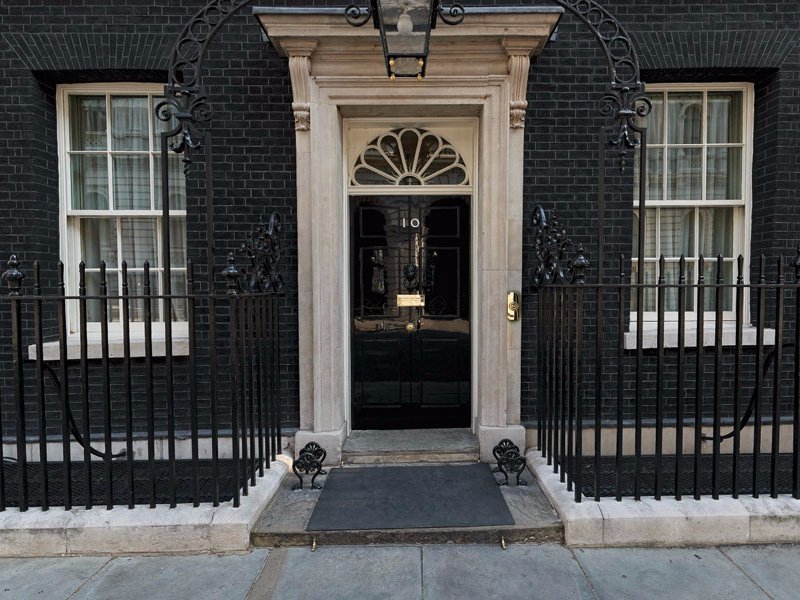 What Goes On Behind The Door At 10 Downing Street George Barnsdale