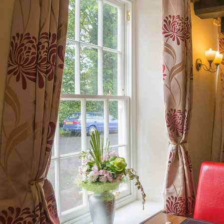 sliding sash window black lion pub