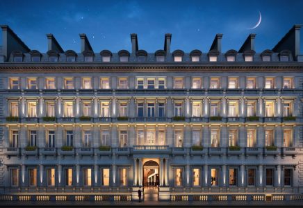One palace street